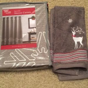 Snowfall shower curtain